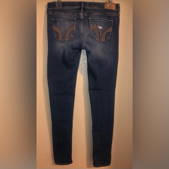 Women's-Junior Hollister Distressed Denim Blue Jeans Sz 5R - Picture 2 of 8